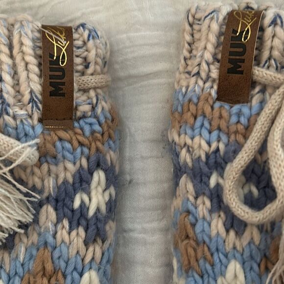 MUK LUKS BUNDLE Two pair of Women's Cottage Faux Fur Crew Socks, Size 6-10, NWT - Picture 7 of 12